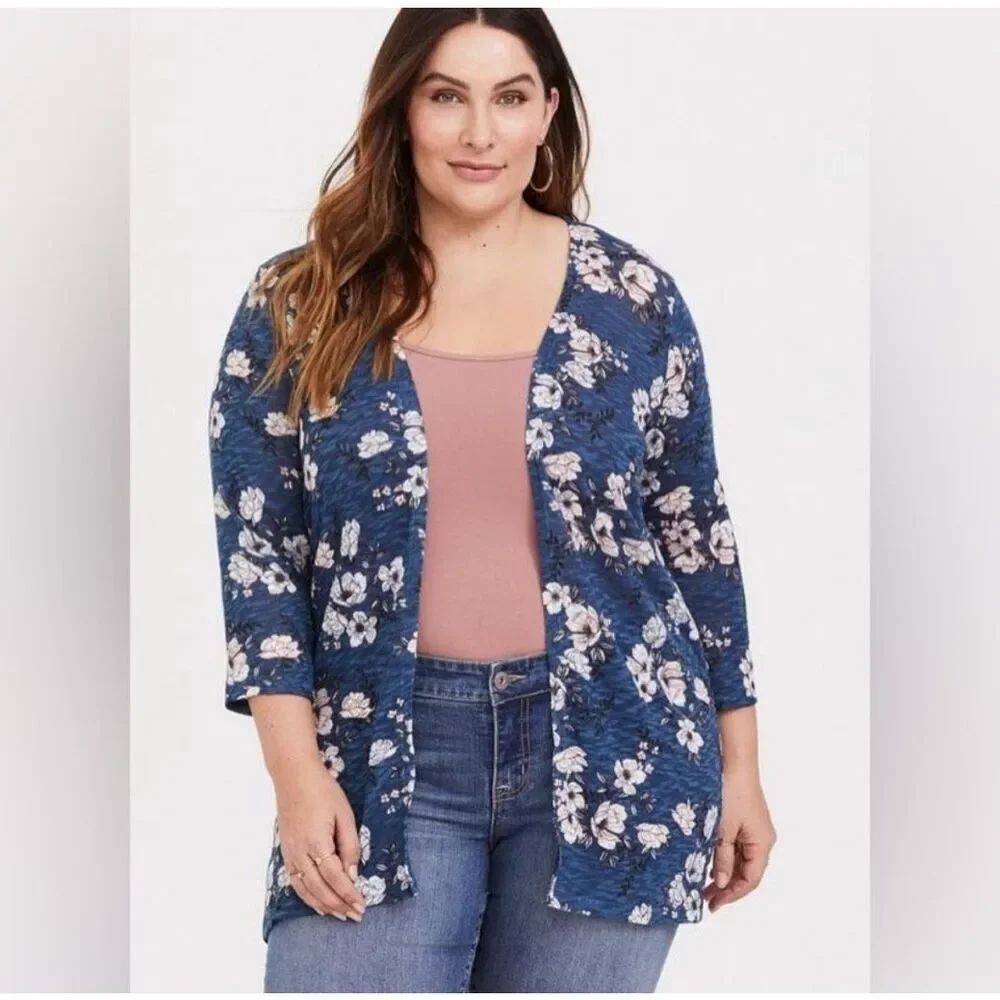 Torrid navy floral open front cozy relaxed 1x kimono